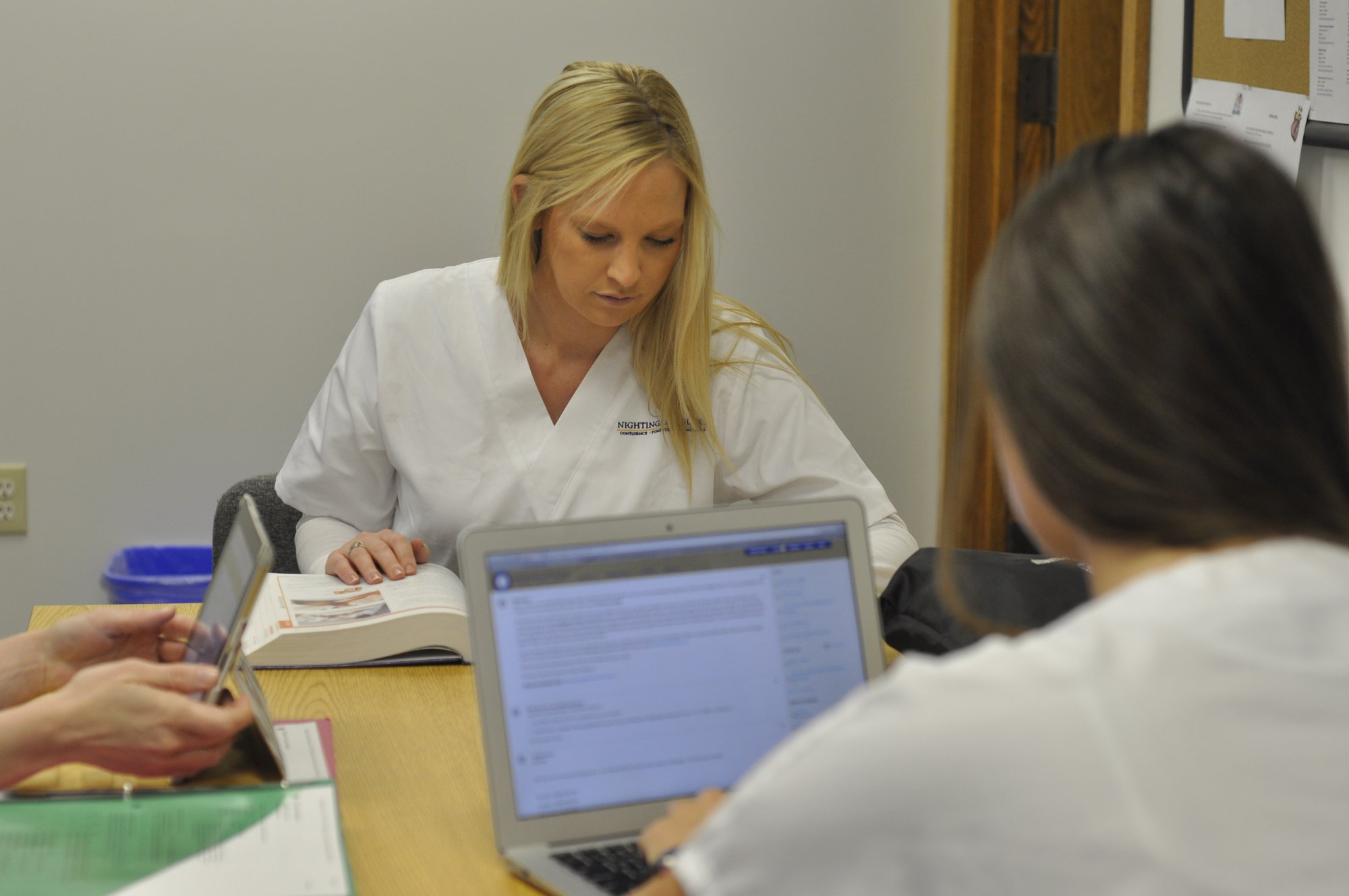 How old do you have to be to be a nurse?