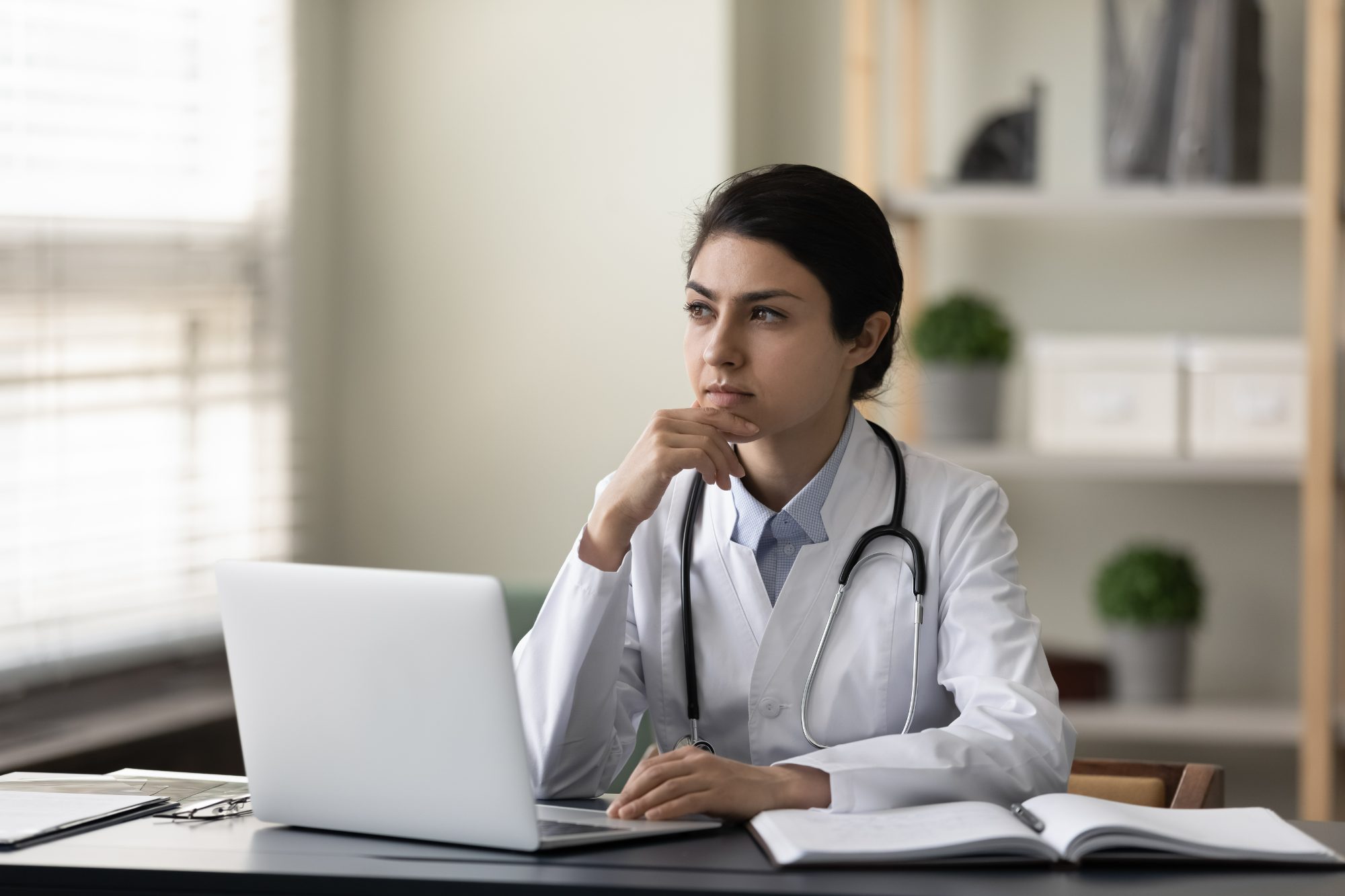 When to Apply to an LPN to RN Program?