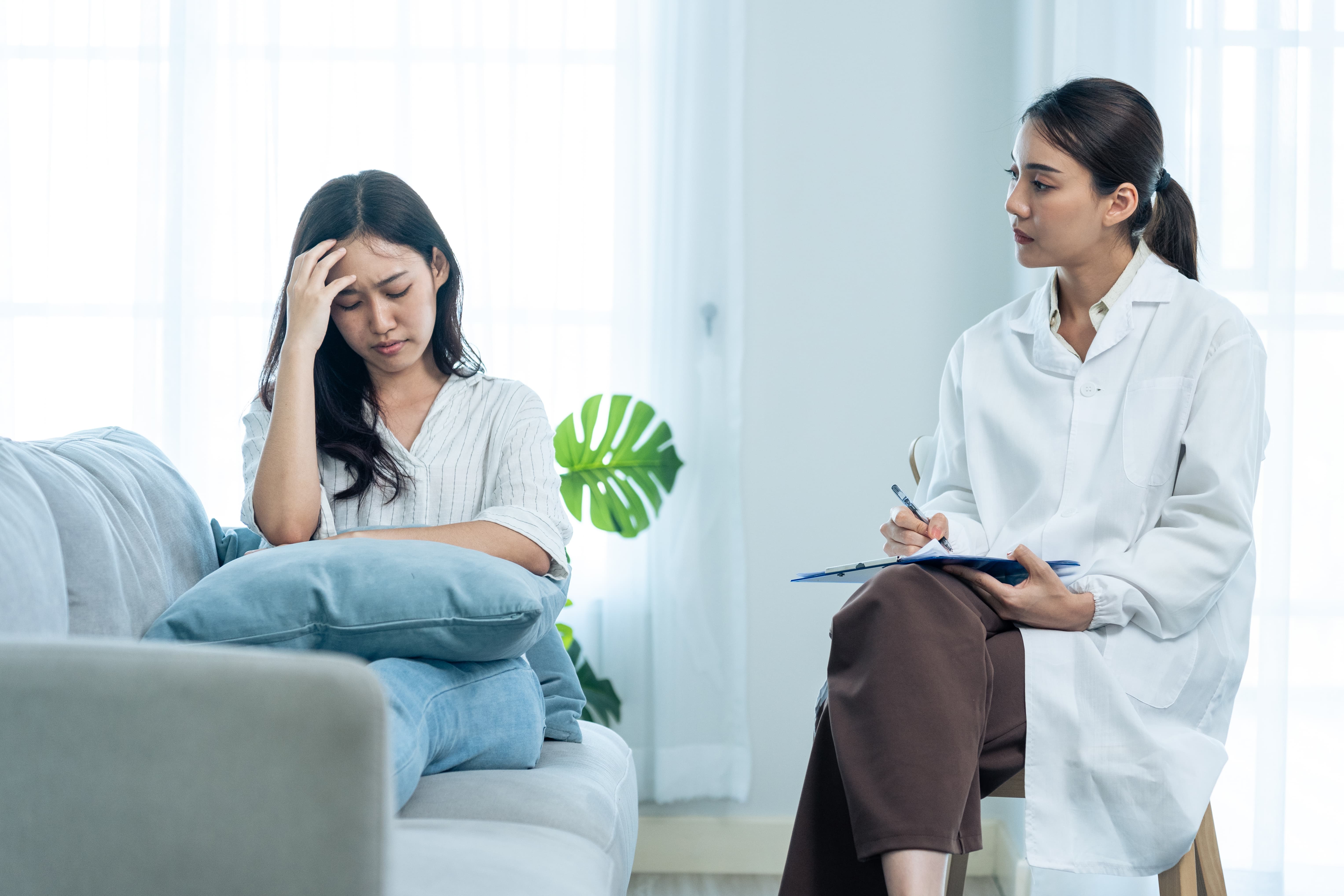 psych nurse practitioner vs psychiatrist in licensure